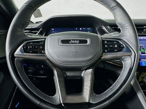 Used 2023 Jeep Grand Cherokee Overland w/ Advanced Protech Group III image 55