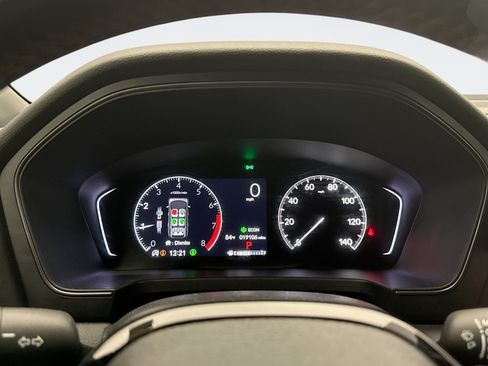 Used 2025 Honda Pilot TrailSport image 9