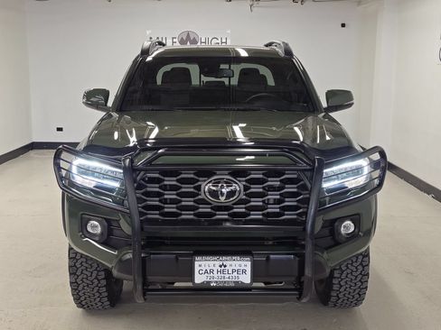Used 2021 Toyota Tacoma TRD Off-Road w/ Technology Package AWD/4WD image 2
