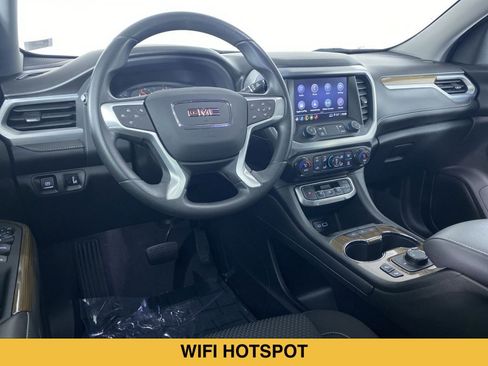 Certified 2023 GMC Acadia SLE w/ Driver Convenience Package AWD/4WD image 2