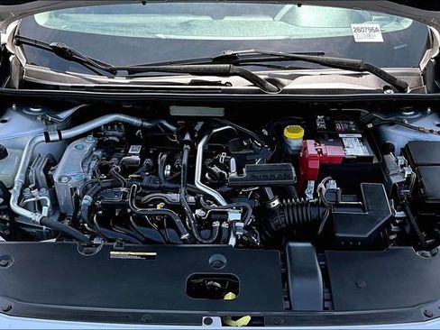 Certified 2022 Nissan Sentra SV FWD image 28
