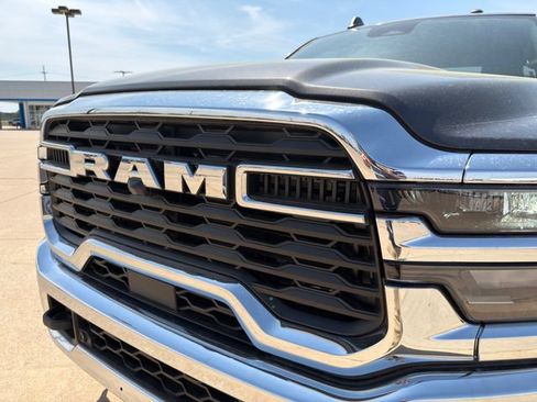 New 2025 RAM 2500 Big Horn AWD/4WD image 6