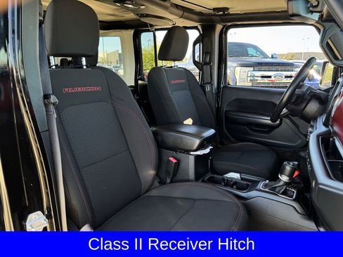 Used 2018 Jeep Wrangler Unlimited Rubicon image 32