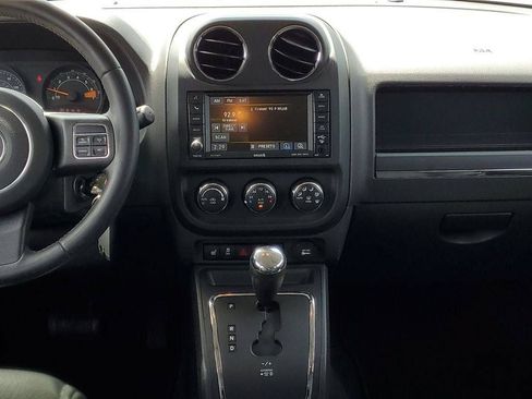 Used 2016 Jeep Patriot High Altitude AWD/4WD image 25