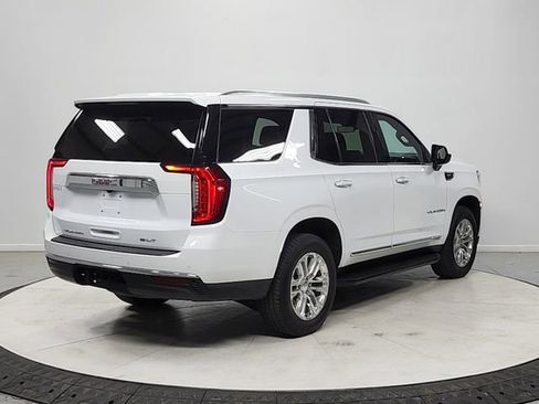 Used 2024 GMC Yukon SLT RWD image 7