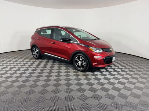 Used 2017 Chevrolet Bolt Premier w/ Driver Confidence II Package image 1