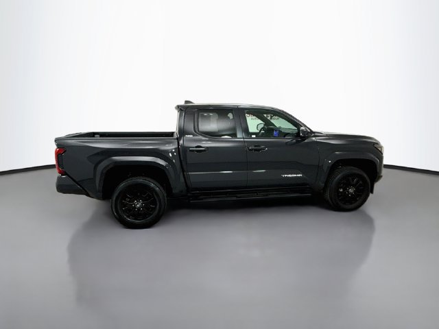 Used 2025 Toyota Tacoma SR5 AWD/4WD image 8