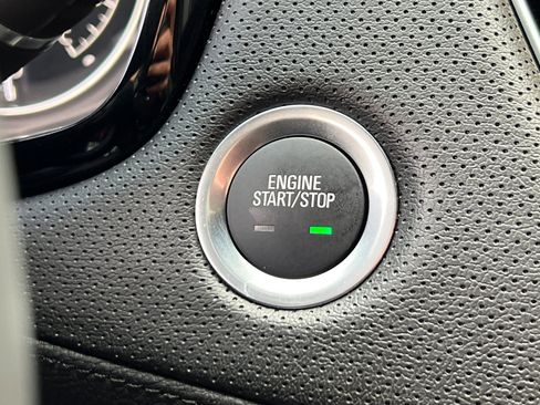 Certified 2025 Cadillac XT6 Luxury image 23