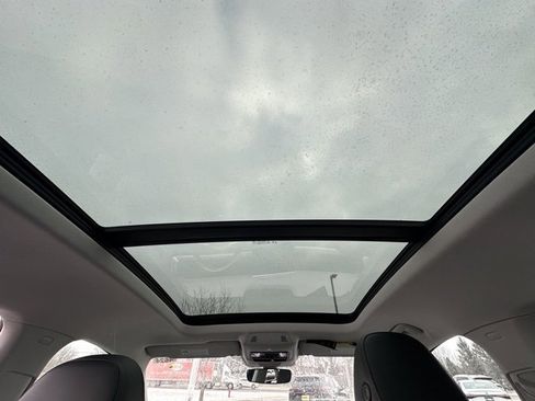 New 2026 Volkswagen Tiguan SE image 33