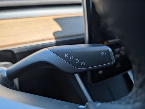 Used 2020 Tesla Model Y Long Range AWD/4WD image 23