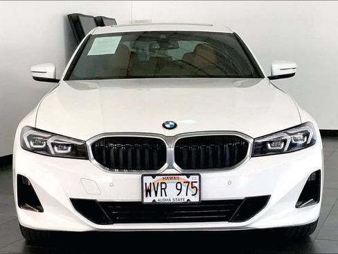 Certified 2023 BMW 330i Sedan w/ Convenience Package RWD image 3