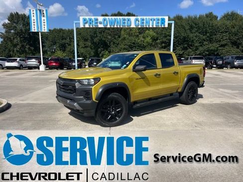 Used 2023 Chevrolet Colorado Trail Boss w/ Advanced Trailering Package AWD/4WD image 1