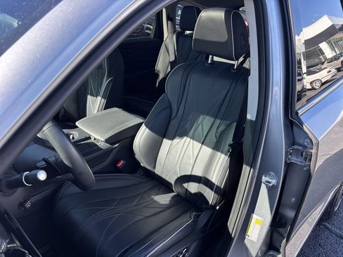 Used 2025 Acura MDX w/ Advance Package image 20