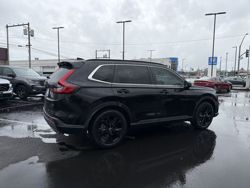 Used 2024 Honda CR-V Sport Touring image 3