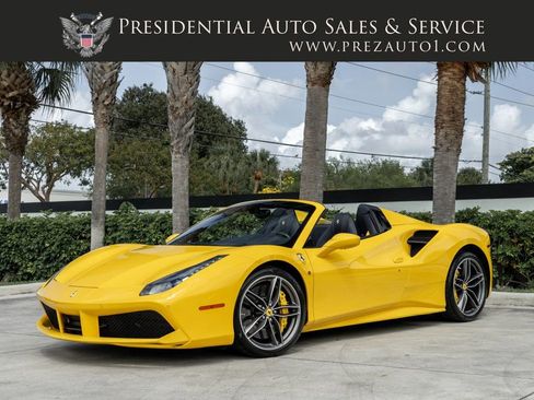 Used 2017 Ferrari 488 Spider image 1