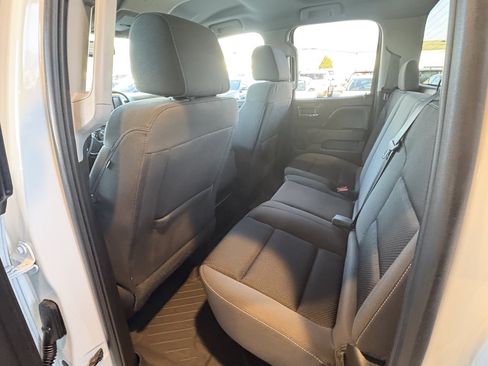 Used 2018 GMC Sierra 1500 SLE w/ SLE Value Package image 21