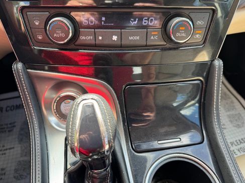 Used 2016 Nissan Maxima Platinum image 19