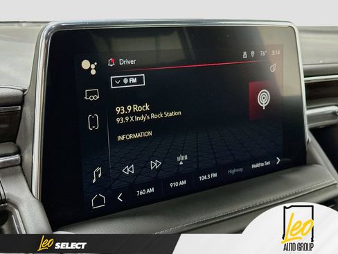Used 2024 GMC Yukon XL SLE AWD/4WD image 15