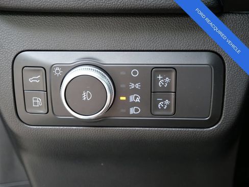 Used 2022 Ford Escape SEL w/ Technology Package FWD image 17