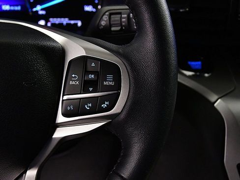 Used 2024 Ford Explorer XLT w/ Class IV Trailer Tow Package image 21