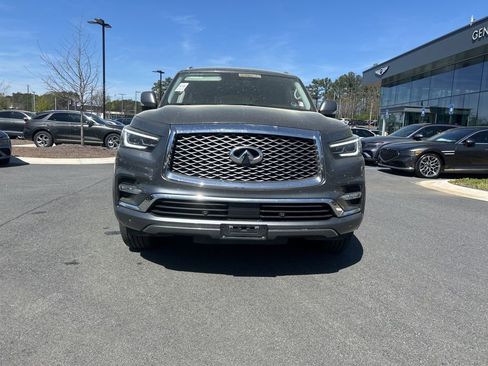 Used 2019 INFINITI QX80 Luxe w/ All-Season Package image 2