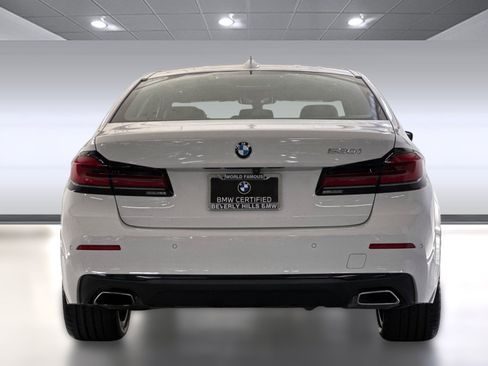 Certified 2023 BMW 530i w/ Premium Package image 9