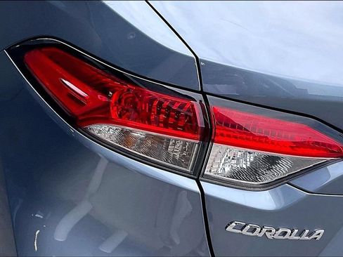 Used 2024 Toyota Corolla LE FWD image 28