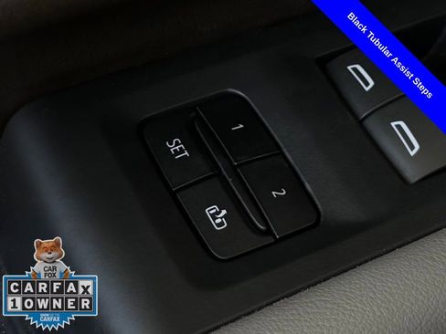Used 2022 Chevrolet Tahoe Z71 w/ Luxury Package AWD/4WD image 27