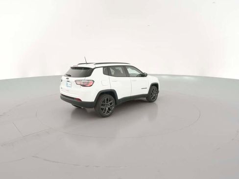 New 2026 Jeep Compass Latitude image 12