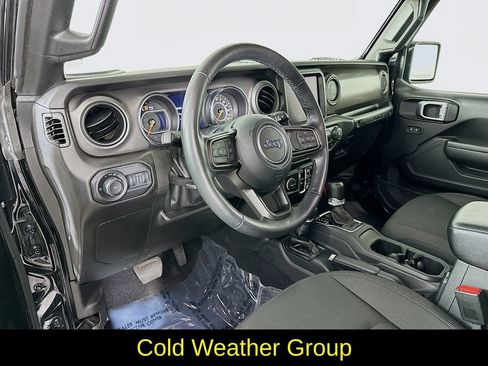 Used 2022 Jeep Wrangler Unlimited Sport AWD/4WD image 14