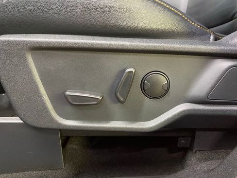 Used 2023 Ford Bronco Badlands AWD/4WD image 16