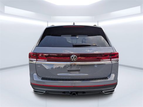 New 2026 Volkswagen Atlas SE image 4