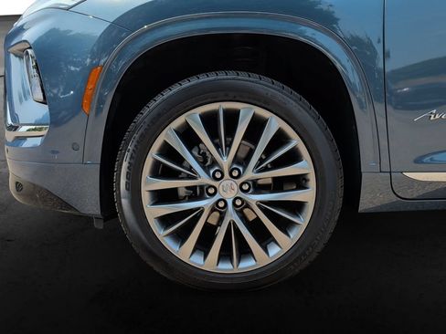 Used 2025 Buick Enclave Avenir w/ Super Cruise Package AWD/4WD image 9