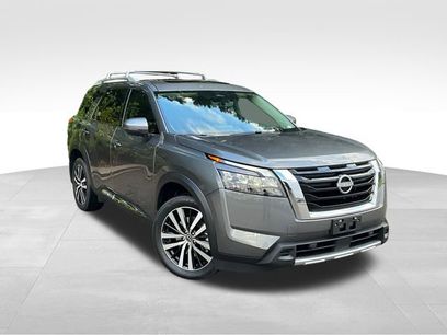 Certified 2025 Nissan Pathfinder Platinum