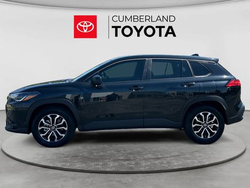 Used 2025 Toyota Corolla Cross AWD Hybrid image 2