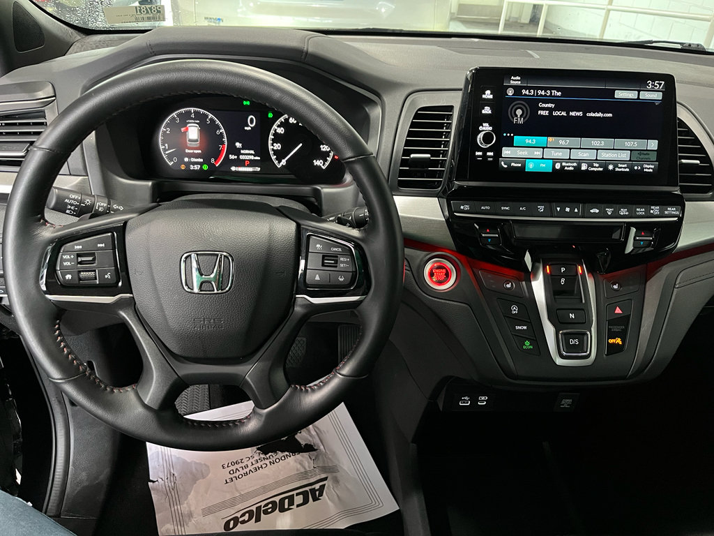 Used 2025 Honda Odyssey Sport-L image 16