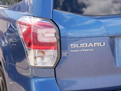 Used 2018 Subaru Forester 2.5i Premium AWD/4WD image 17