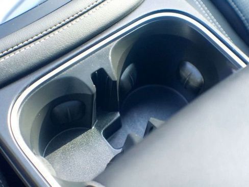 Used 2018 Jaguar E-PACE R-Dynamic S image 37