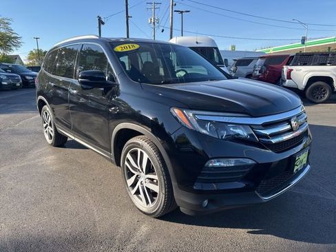 Used 2018 Honda Pilot Touring image 1