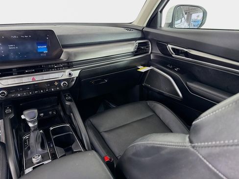 Certified 2023 Kia Telluride S w/ S Sunroof Package image 26