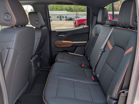 New 2026 GMC Canyon AT4 w/ Technology Plus Package AWD/4WD image 21