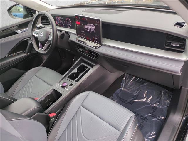 Used 2026 Volkswagen Tiguan SE FWD image 20