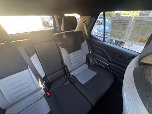 Used 2025 Toyota 4Runner TRD Off-Road image 37