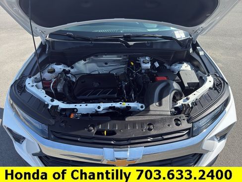 Used 2024 Chevrolet TrailBlazer LS w/ LS Convenience Package AWD/4WD image 31