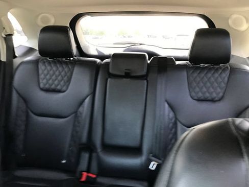 Used 2024 Ford Edge Titanium AWD/4WD image 10