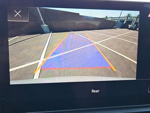 Used 2022 Audi Q5 2.0T Premium w/ Convenience Package image 13