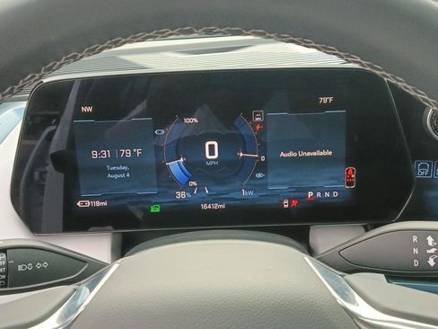 Used 2024 Chevrolet Equinox EV LT FWD image 19