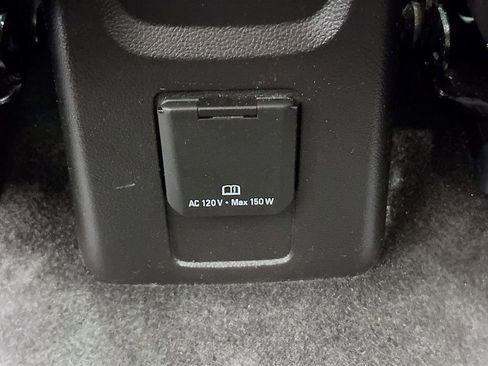 Used 2022 Buick Encore Preferred w/ Safety Package image 25