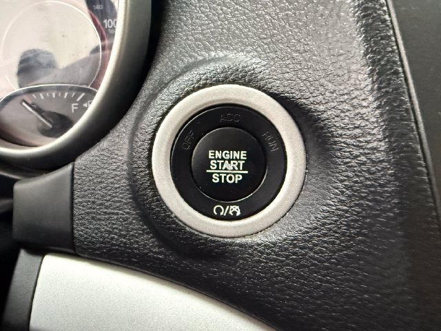 Used 2019 Dodge Journey SE FWD image 12