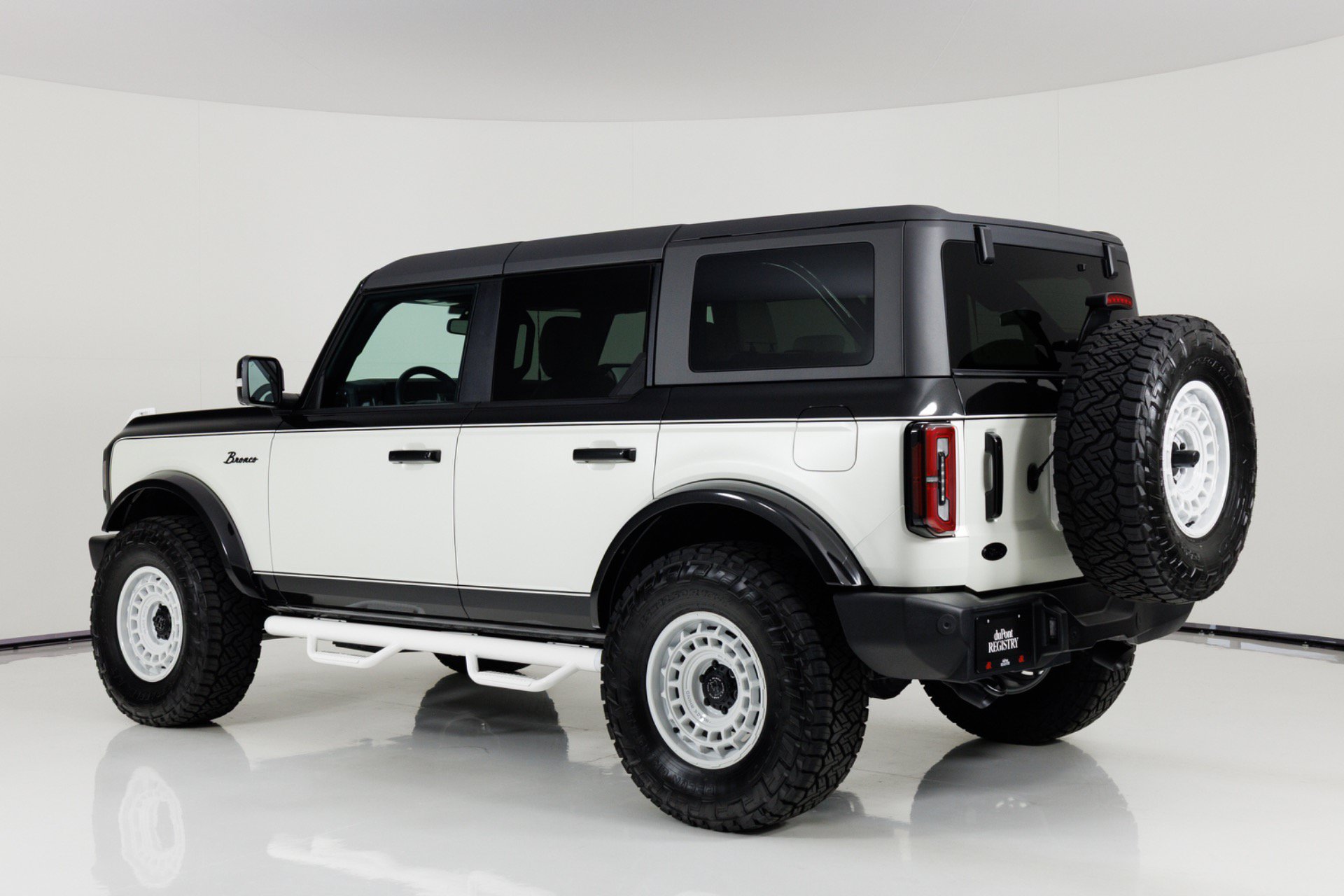 Used 2025 Ford Bronco Outer Banks AWD/4WD image 5